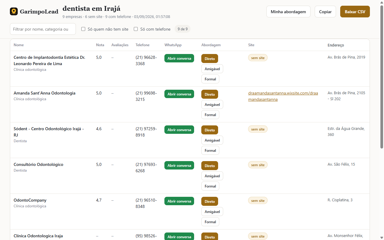 Página de resultados do GarimpoLead com a lista de empresas, filtros e botão de WhatsApp em cada linha